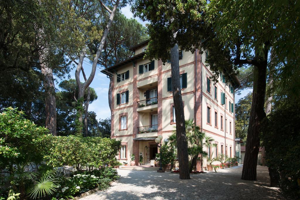 Hotel Villa Tiziana Marina di Pietrasanta Ngoại thất bức ảnh